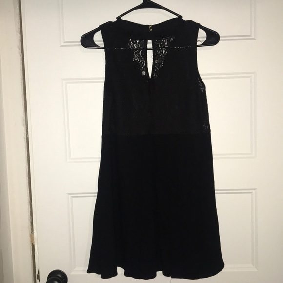 Dress - Picture 4 of 6